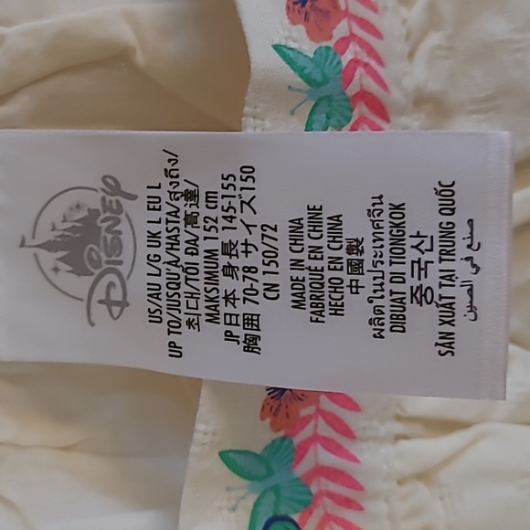 Encanto Disney Top - Picture 4 of 5